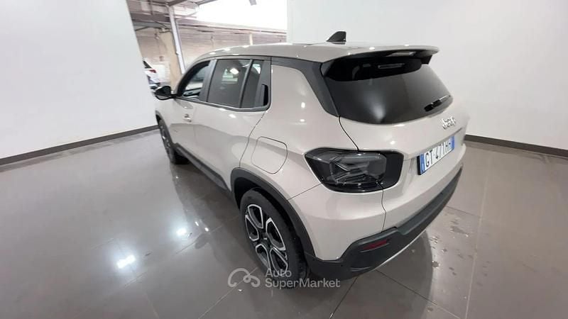 Usata Jeep Avenger Summit 101 CV (74 kW) 2024 Beige SUV