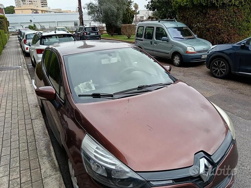 Usata Renault Clio IV 75 CV (55 kW) 2014 Marrone Utilitaria