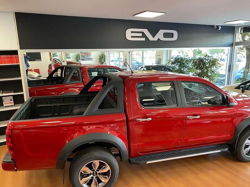Nuova EVO Cross 4 136 CV (100 kW) 2025 Rosso Pick-up