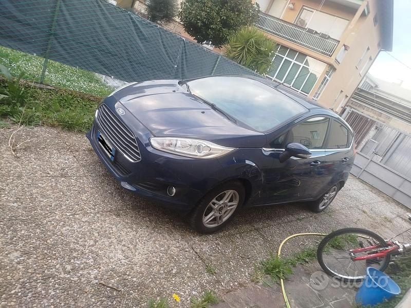 Usata Ford Fiesta Titanium 2014 Blu Utilitaria