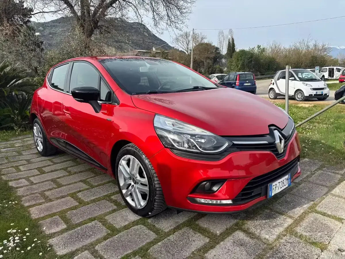 Usata Renault Clio IV 75 CV (55 kW) 2018 Rosso Berlina