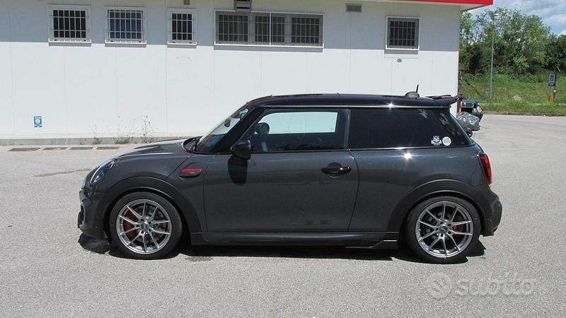 Usata Mini John Cooper Works 255 CV (187 kW) 2014 Grigio Utilitaria
