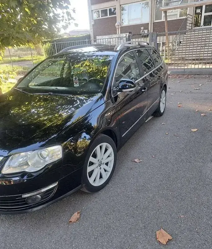 Usata VW Passat Highline 170 CV (125 kW) 2010 Berlina