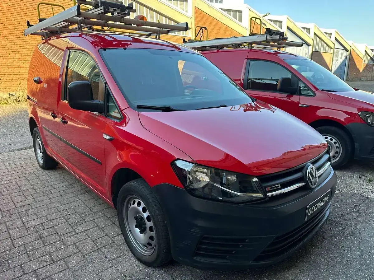 Usata VW Caddy 122 CV (89 kW) 2016 Rosso Monovolume