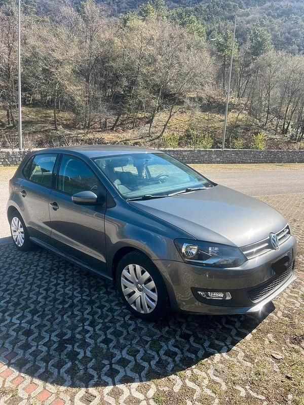 Usata VW Polo 70 CV (51 kW) 2013 Grigio Utilitaria