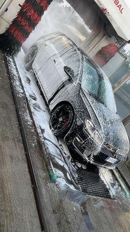 Nero Usata 2015 VW Golf VII Edition Tre volumi | 11.000 € (Buon prezzo) - Immagine 1/4