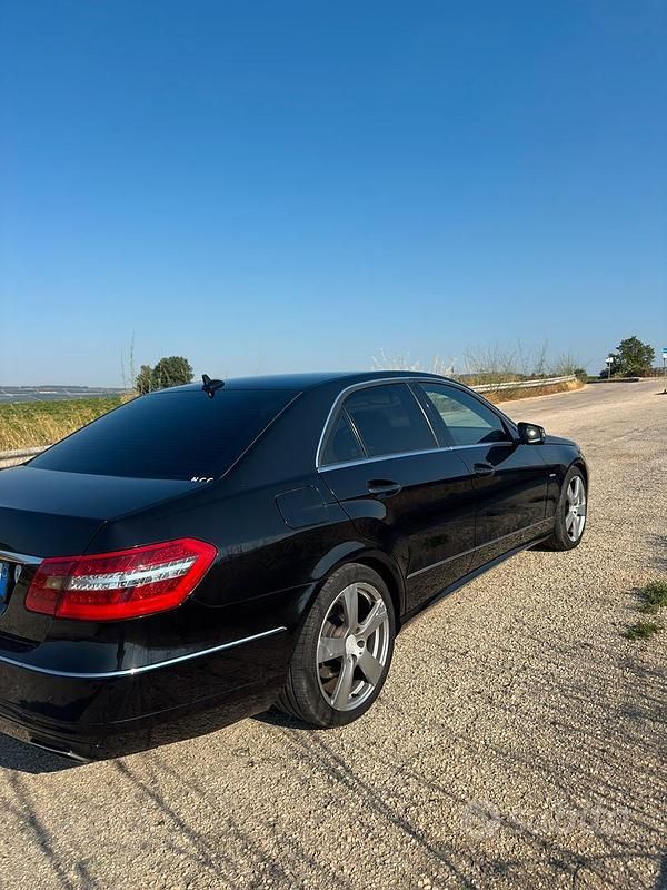 Usata Mercedes E350 2011 Nero Berlina