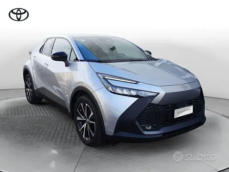 Usata Toyota C-HR Trend 223 CV (164 kW) 2025 Grigio SUV