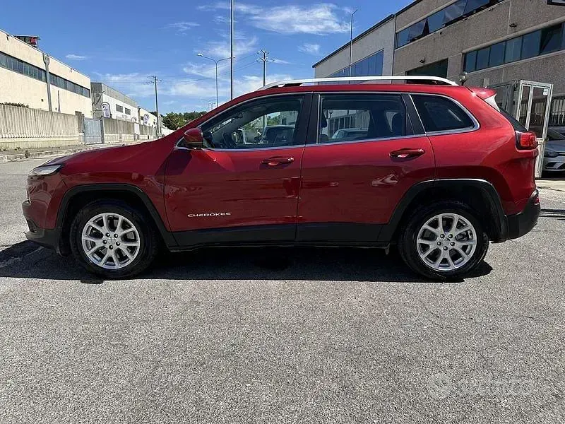 Usata Jeep Cherokee Longitude 140 CV (102 kW) 2017 Rosso SUV