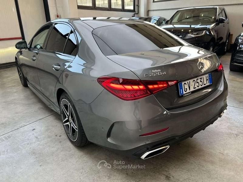 Usata Mercedes C220 AMG line 200 CV (147 kW) 2024 Grigio Berlina