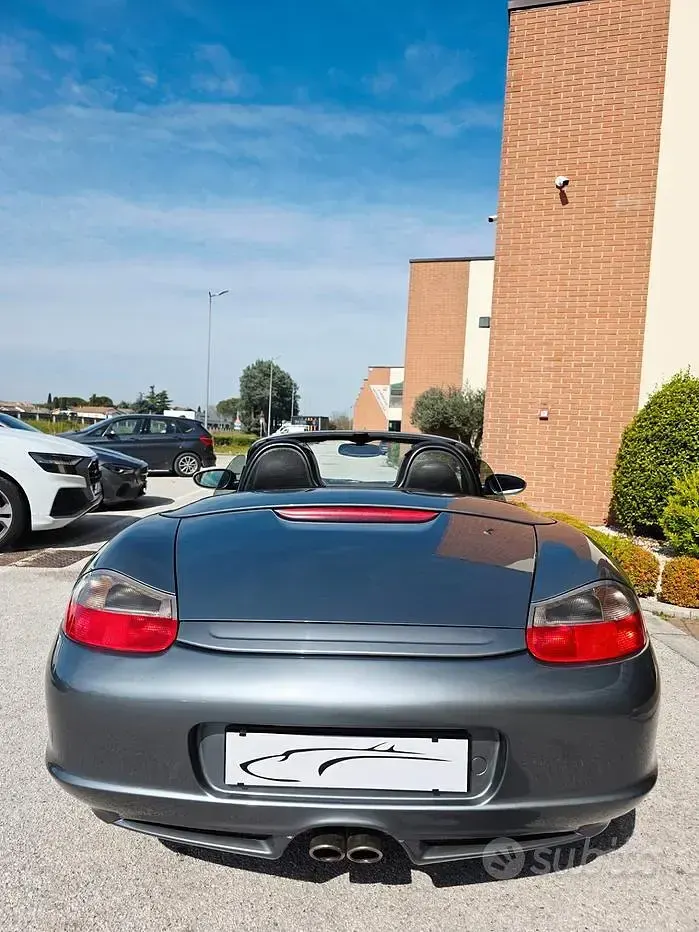 Second-hand Porsche Boxster 228 CP (167 kW) 2003 Gri Cabrio