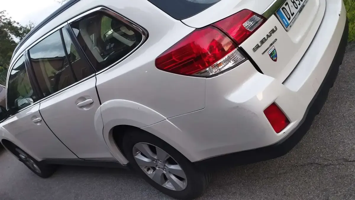 Usata Subaru Legacy Comfort 150 CV (110 kW) 2010 Station wagon