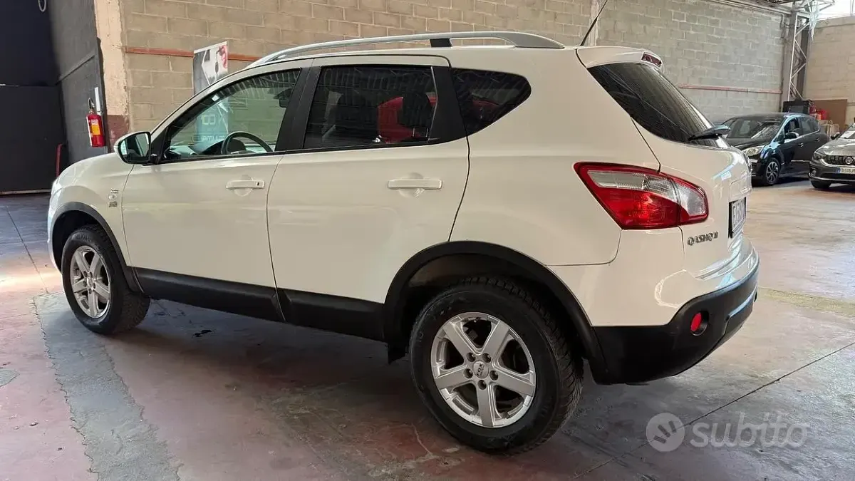 Usata Nissan Qashqai Tekna 110 CV (80 kW) 2011 Bianco SUV