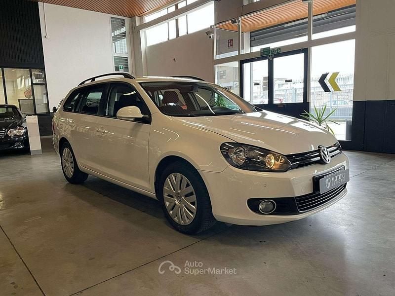 Usata VW Golf Trendline 105 CV (77 kW) 2011 Bianco Station wagon