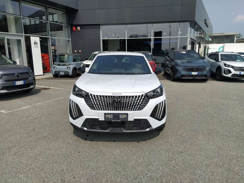 Nieuw Peugeot e-2008 Allure 61 kW (84 PK) 2025 Wit SUV