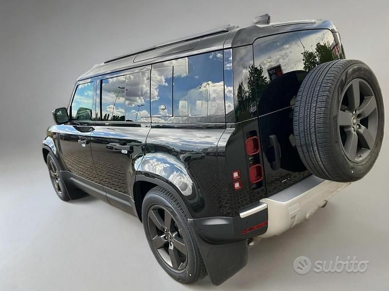 Usata Land Rover Defender 241 CV (177 kW) 2021 Nero SUV