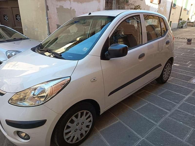 Usata Hyundai i10 Active 65 CV (47 kW) 2010 Bianco Utilitaria