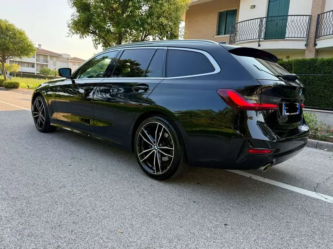 Usata BMW 318 Sport Line 150 CV (110 kW) 2022 Station wagon