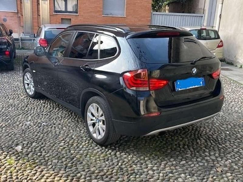 Usata BMW X1 177 CV (130 kW) 2011 Nero SUV