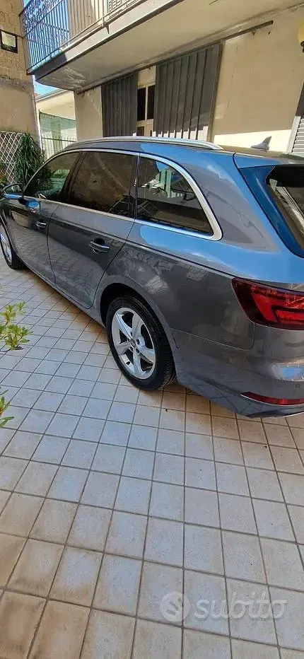 Usata Audi A4 Advanced 150 CV (110 kW) 2018 Grigio Station wagon