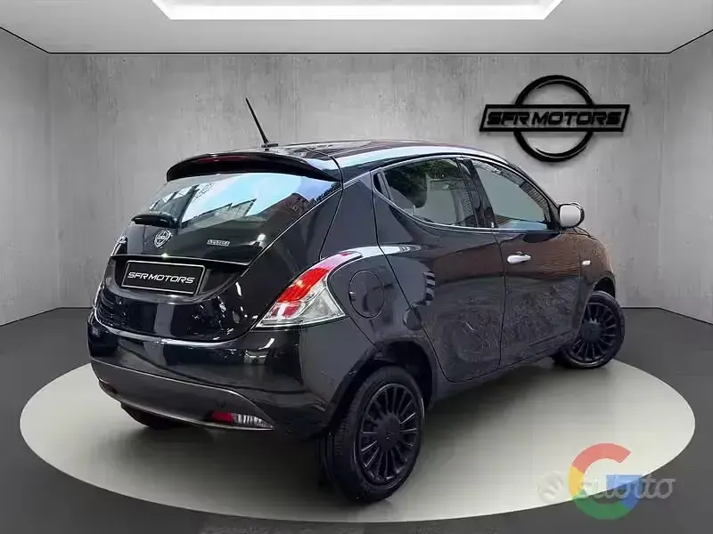 Usata Lancia Ypsilon 69 CV (50 kW) 2024 Utilitaria