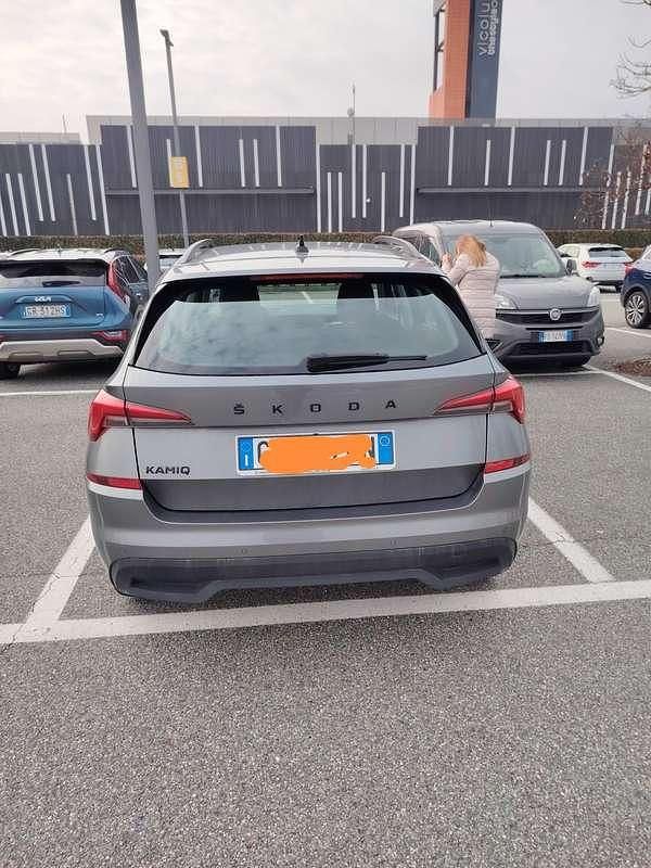 Usata Skoda Kamiq 110 CV (80 kW) 2023 Grigio SUV