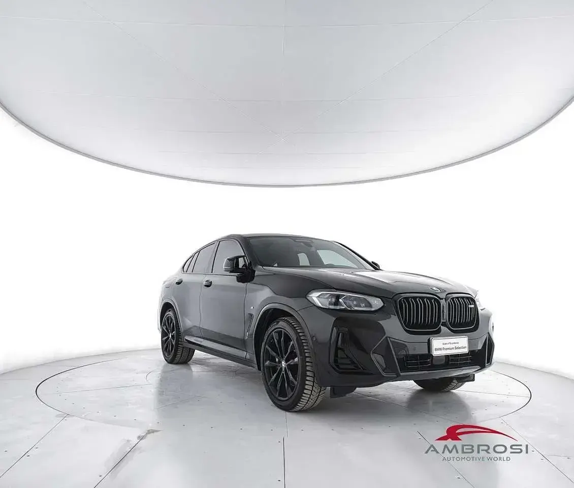 Usata BMW X4 340 CV (250 kW) 2023 Nero SUV