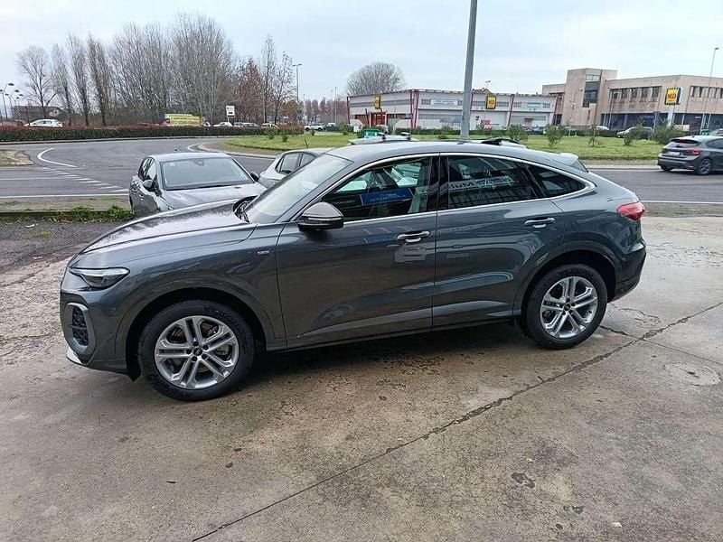 Nuova Audi Q5 S-Line 204 CV (150 kW) 2025 Bianco SUV