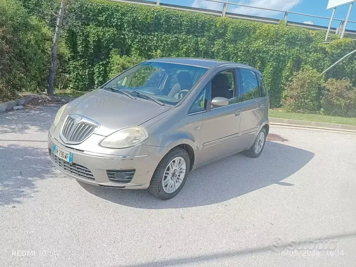 Usata Lancia Musa 69 CV (50 kW) 2008 Monovolume