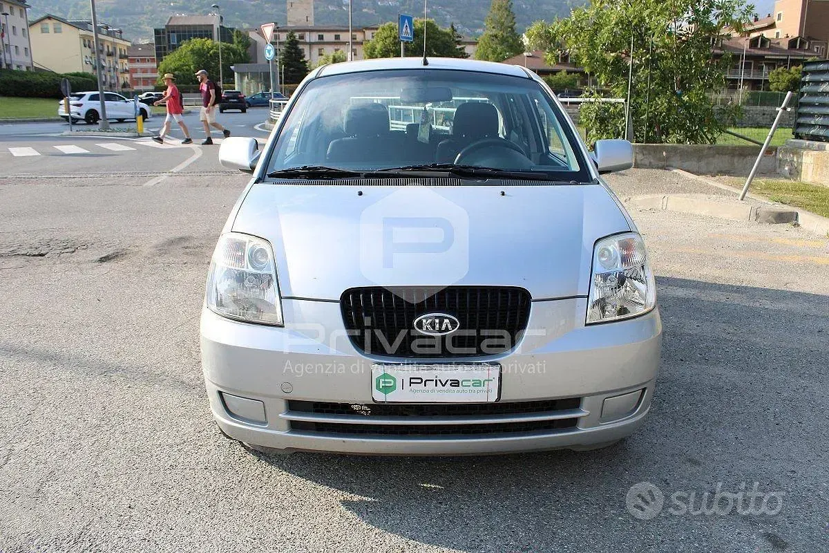 Usata Kia Picanto Urban 61 CV (44 kW) 2007 Grigio Utilitaria