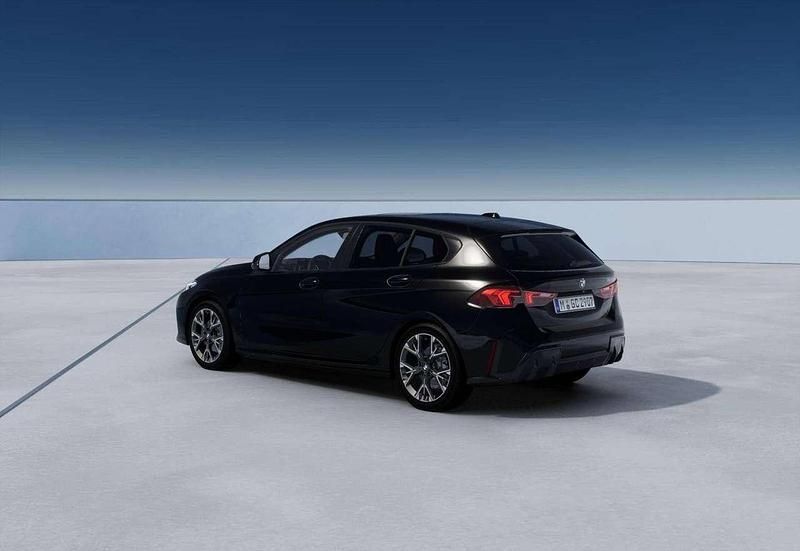 Ny BMW 120 M Sport 163 HK (119 kW) 2025 Sort Hatchback