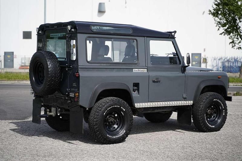 Usata Land Rover Defender 86 CV (63 kW) 1988 SUV