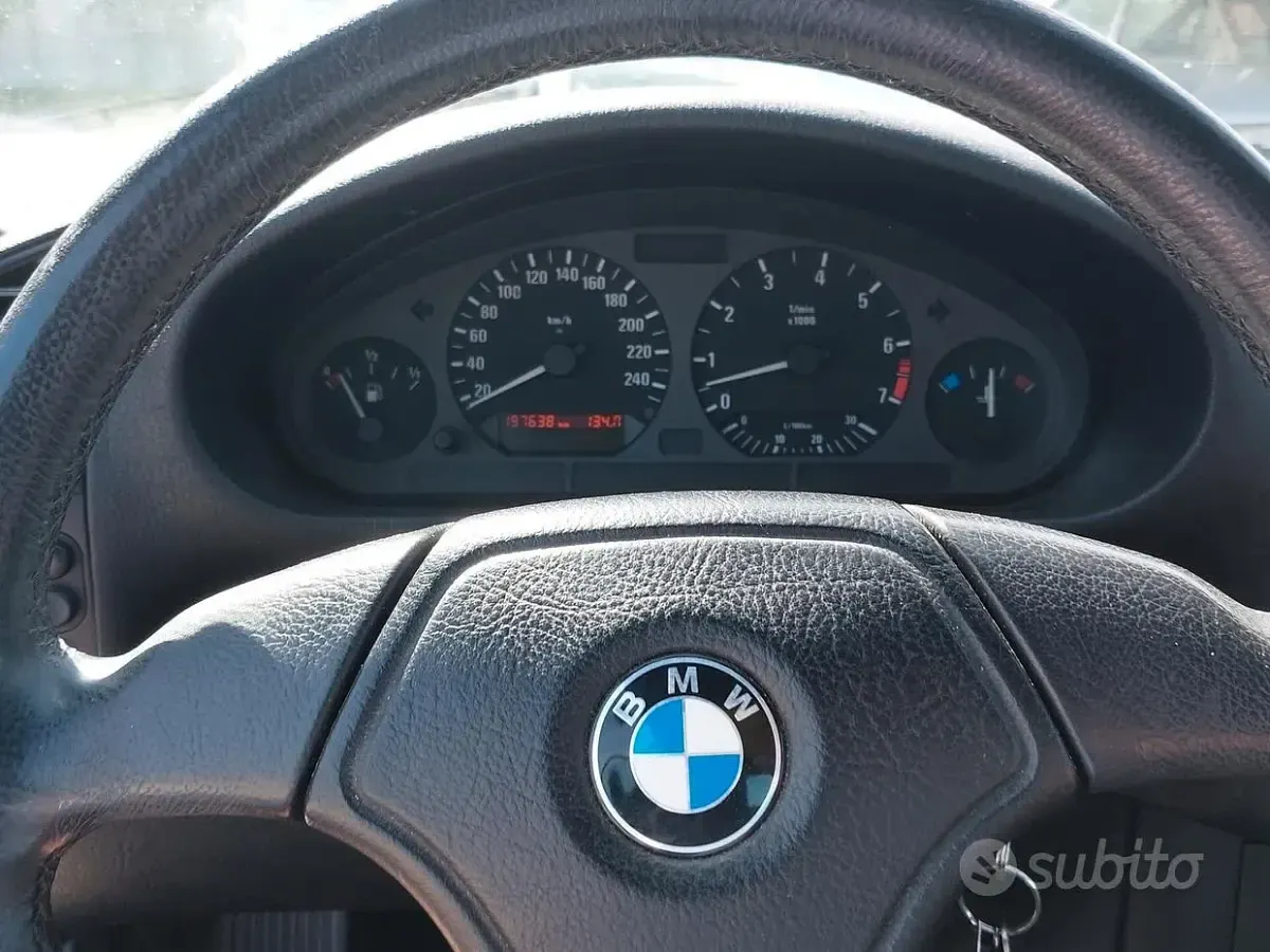 Usata BMW 320 Cabriolet 150 CV (110 kW) 1997 Grigio Cabrio