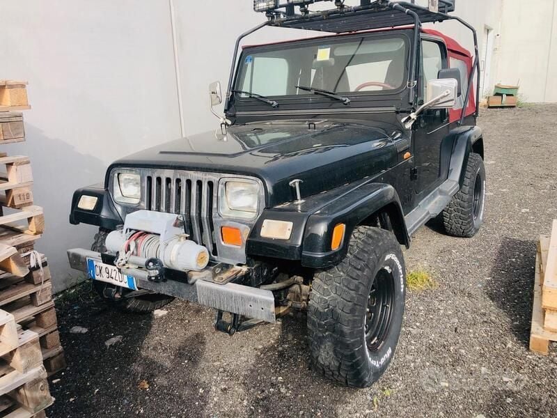 Usata Jeep Wrangler 118 CV (86 kW) 2003 Nero SUV