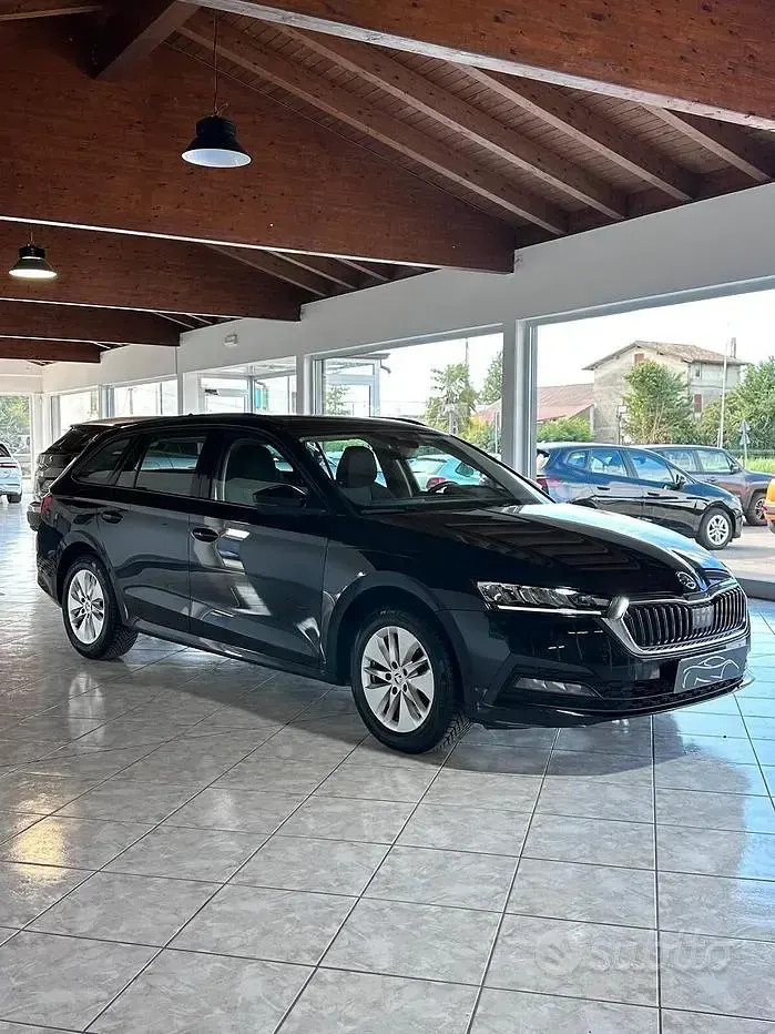 Gebraucht Skoda Octavia 116 PS (85 kW) 2023 Schwarz Kombi