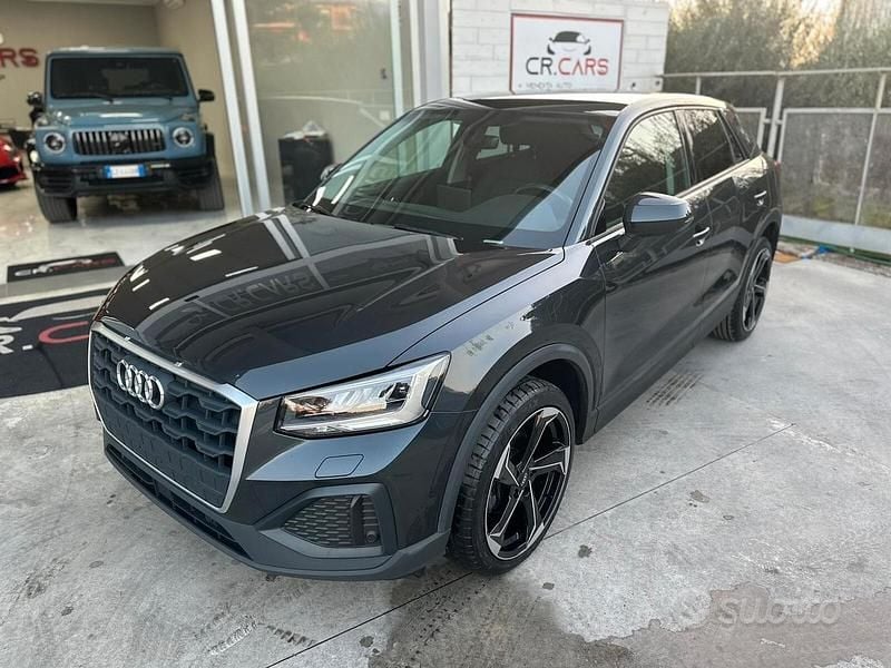 Grigio Usata 2021 Audi Q2 SUV | 19.000 € (Super prezzo) - Immagine 1/4