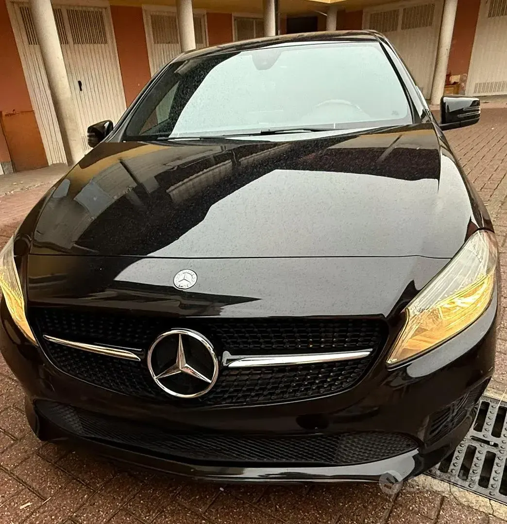 Usata Mercedes 180 2017 Nero Berlina
