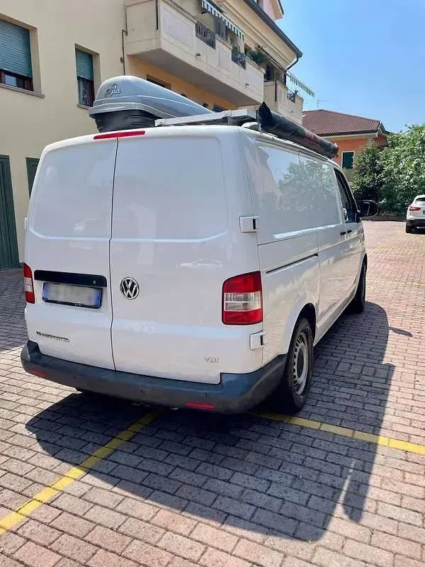 Usata VW T5 102 CV (75 kW) 2012 Bianco Furgone