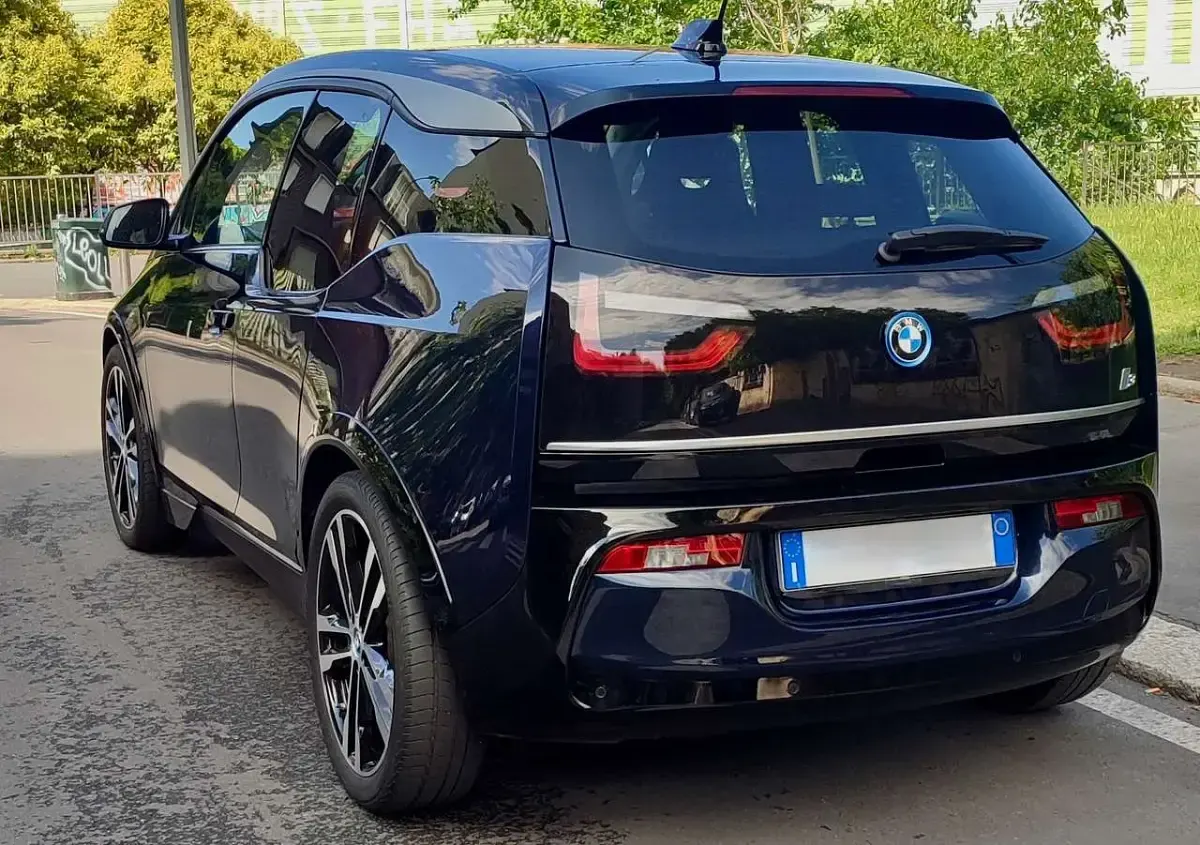 Usata BMW i3 Advantage 75 kW (102 CV) 2021 Blu/azzurro Utilitaria