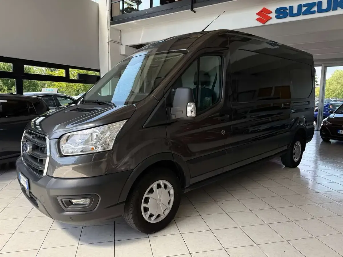 Usata Ford Transit 131 CV (96 kW) 2022 Grigio Furgone