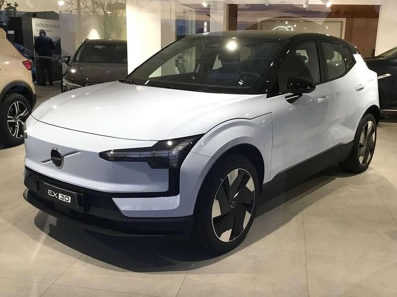 Cloud blue Nuova 2025 Volvo EX30 Plus SUV | 36.500 € (Molto cara) - Immagine 1/4