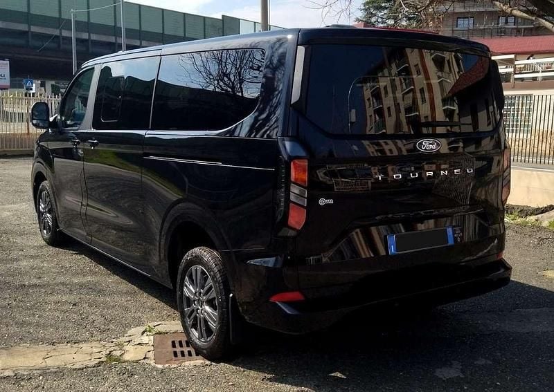 Usata Ford Tourneo Custom Titanium 136 CV (100 kW) 2024 Furgone