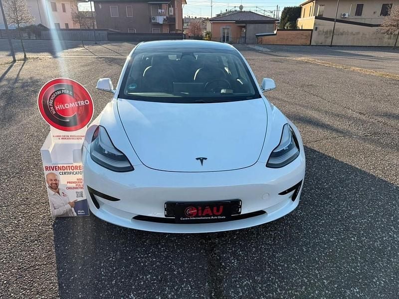 Usata Tesla Model 3 Standard Range 239 kW (325 CV) 2019 Bianco Berlina