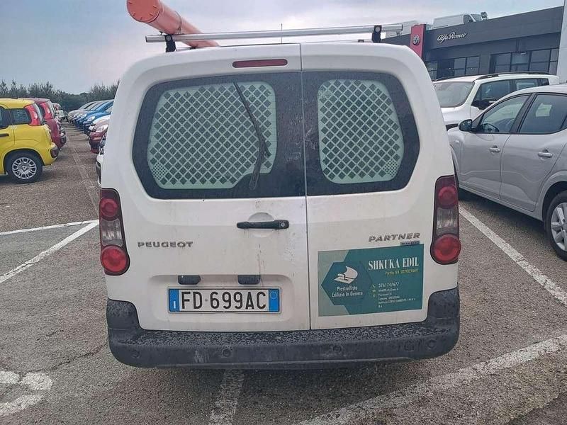 Usata Peugeot TePee Active 99 CV (72 kW) 2016 Station wagon