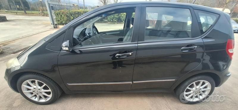 Usata Mercedes A180 2007 Nero Monovolume