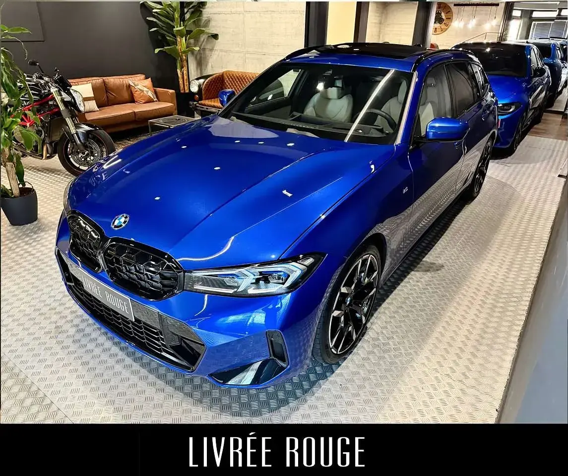 Usata BMW 330 M Sport 286 CV (210 kW) 2025 Blu/azzurro Station wagon