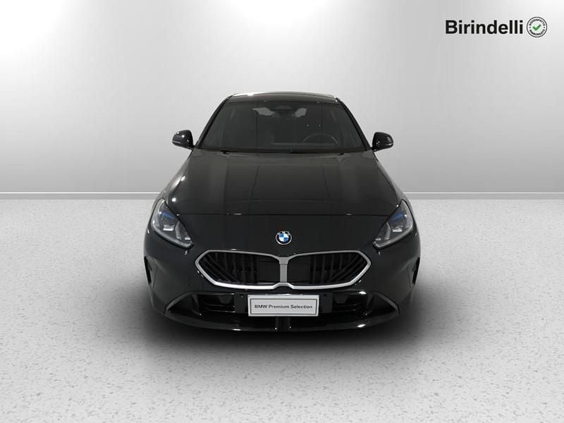 Usata BMW 120 Comfort Edition 150 CV (110 kW) 2024 Skyscraper grey metallic Utilitaria