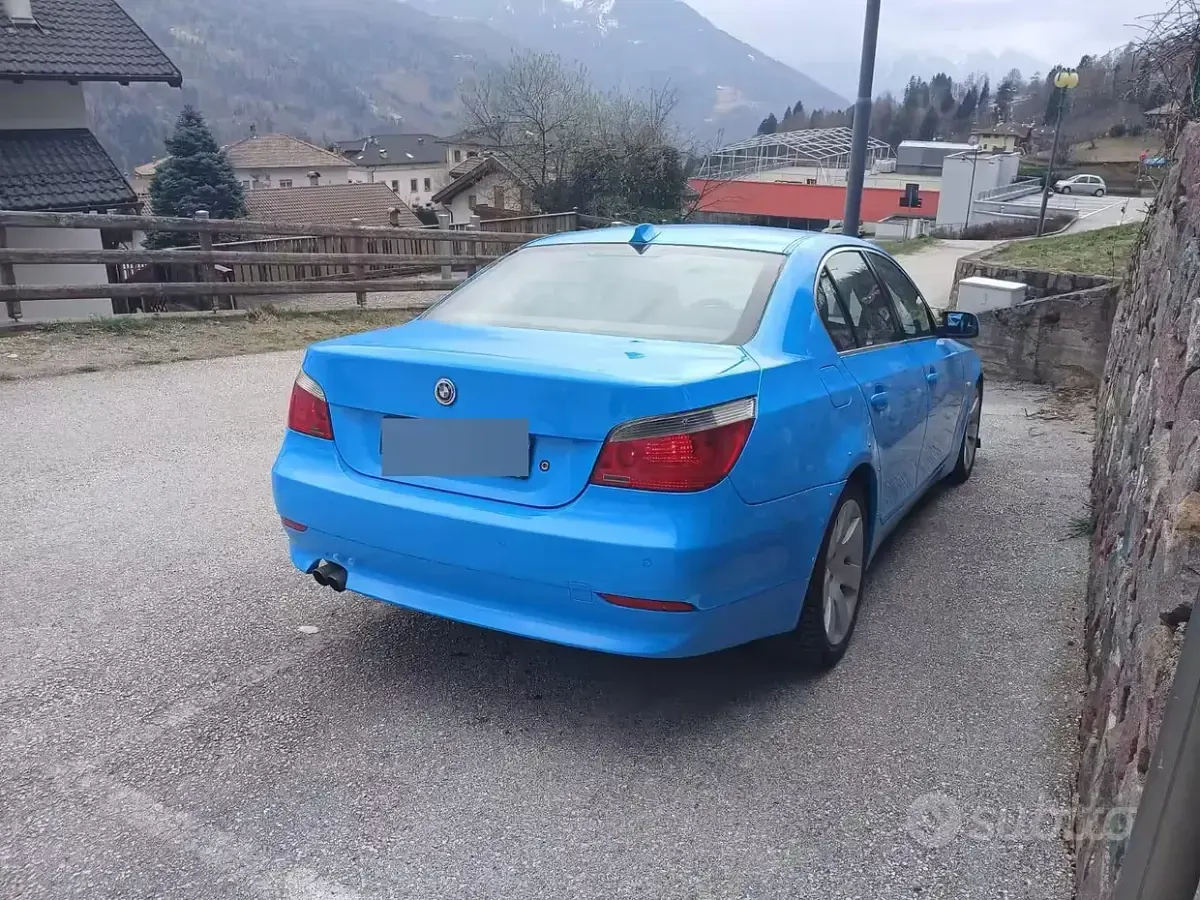 Usata BMW 520 Efficient Dynamics 170 CV (125 kW) 2005 Bluazzurro Berlina