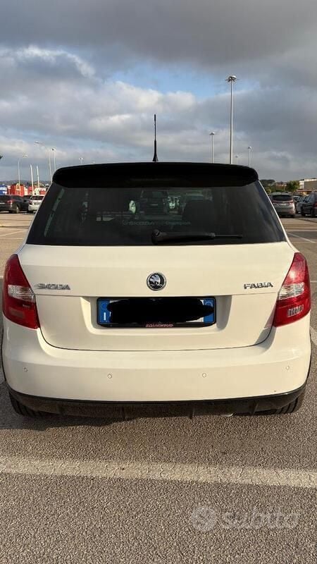 Usata Skoda Fabia 69 CV (50 kW) 2013 Bianco Utilitaria