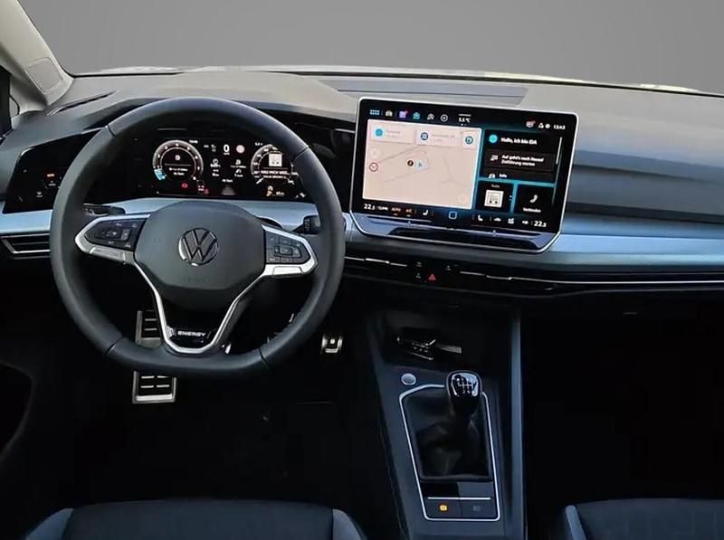 Usata VW Golf VIII Life 115 CV (84 kW) 2025 Grigio Utilitaria
